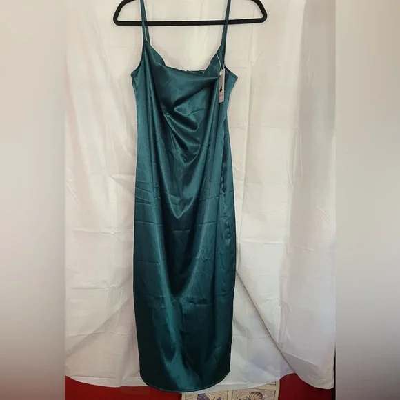 slim fit dress slacks Queendancer Women Mermaid Satin Dark Green Long Prom Dress with Slit Spaghetti  Straps Lace-Up Back Formal Dress – queendanceruk main image 1